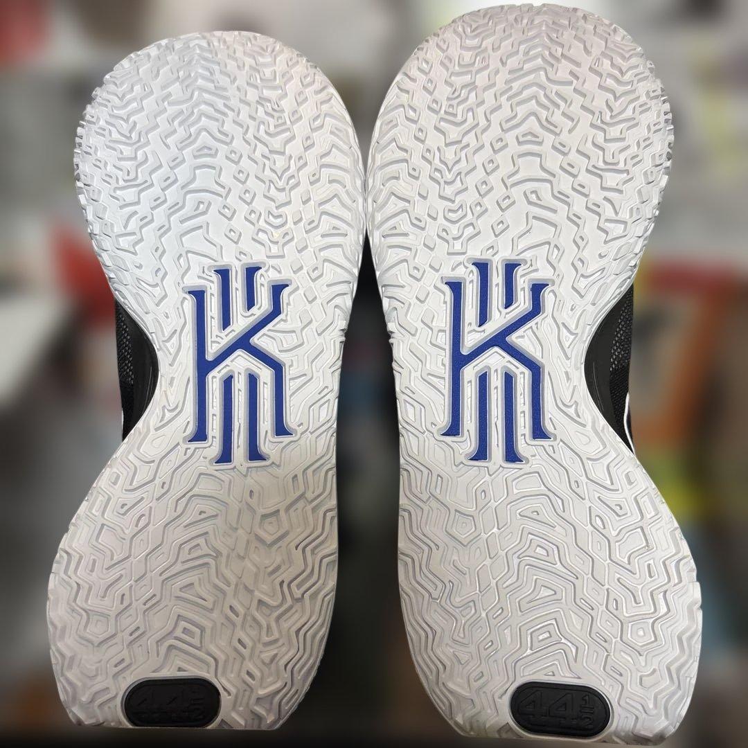 Nike Kyrie 7 バスケットボールシューズ（品番：CQ9327-002）