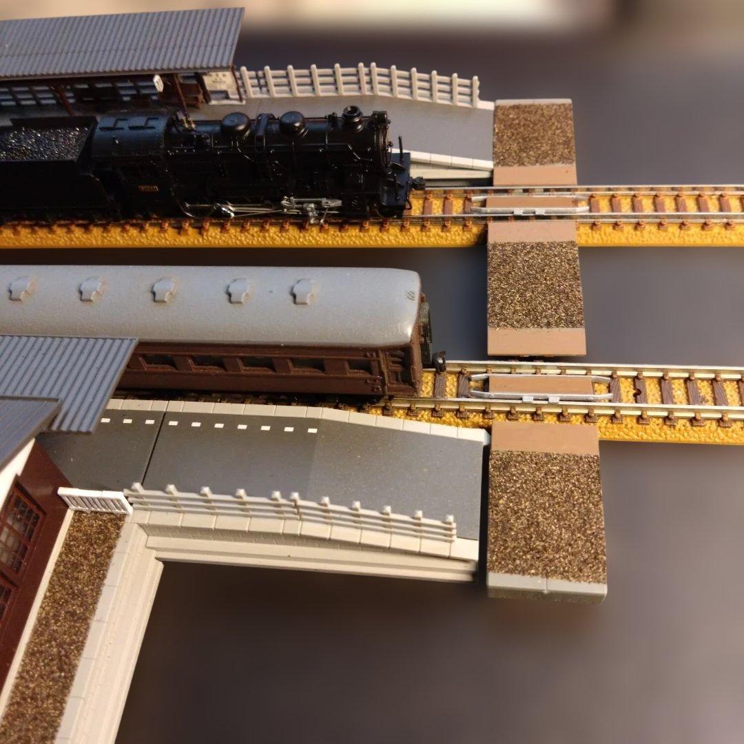 Nゲージ KATO ローカル駅とホームとTOMIXの跨線橋セット