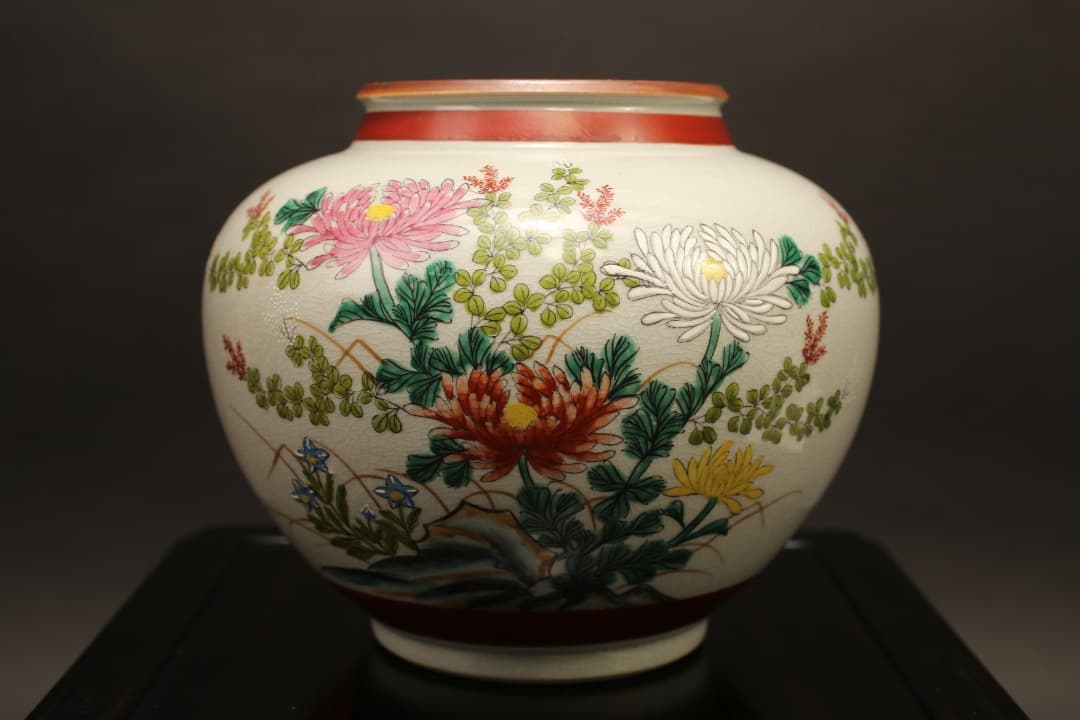 【即購入可】九谷焼花瓶と木製花台／花器・生／華道／置物／骨董／古美術／茶道／煎茶