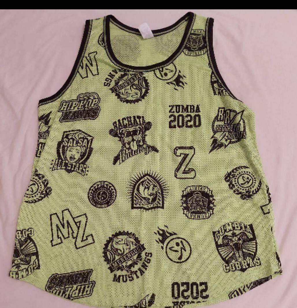 on出品　ZUMBA タンクトップ M/L 　中古