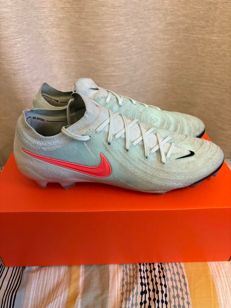 3月4日まで7500円にします。Nike ファントムGX2 FG 26.5