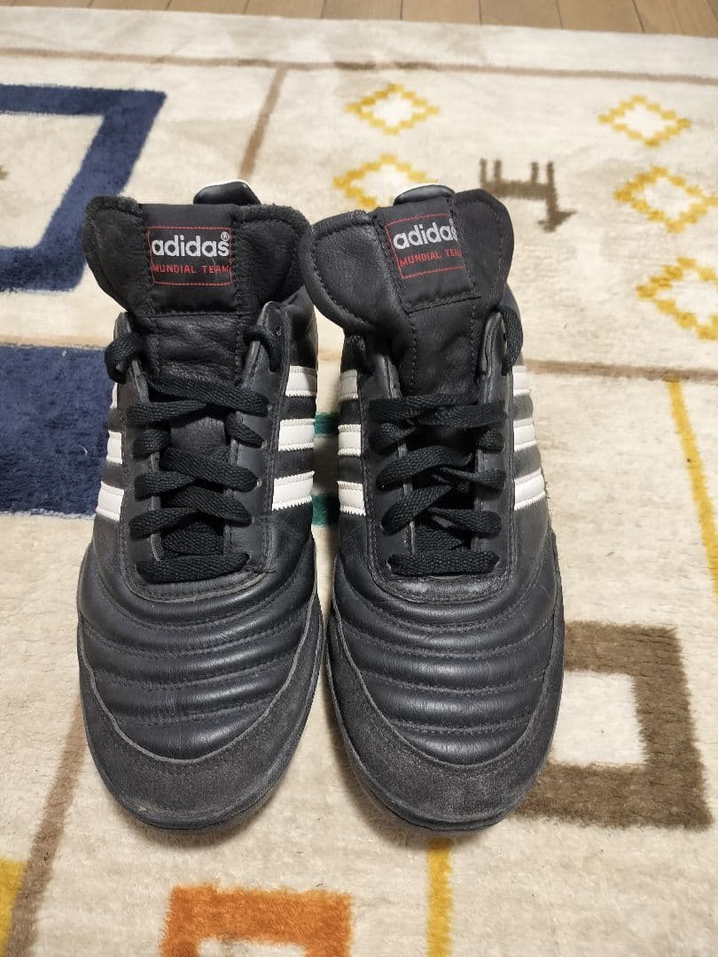 adidas Mundial Team トレーニングシューズ
