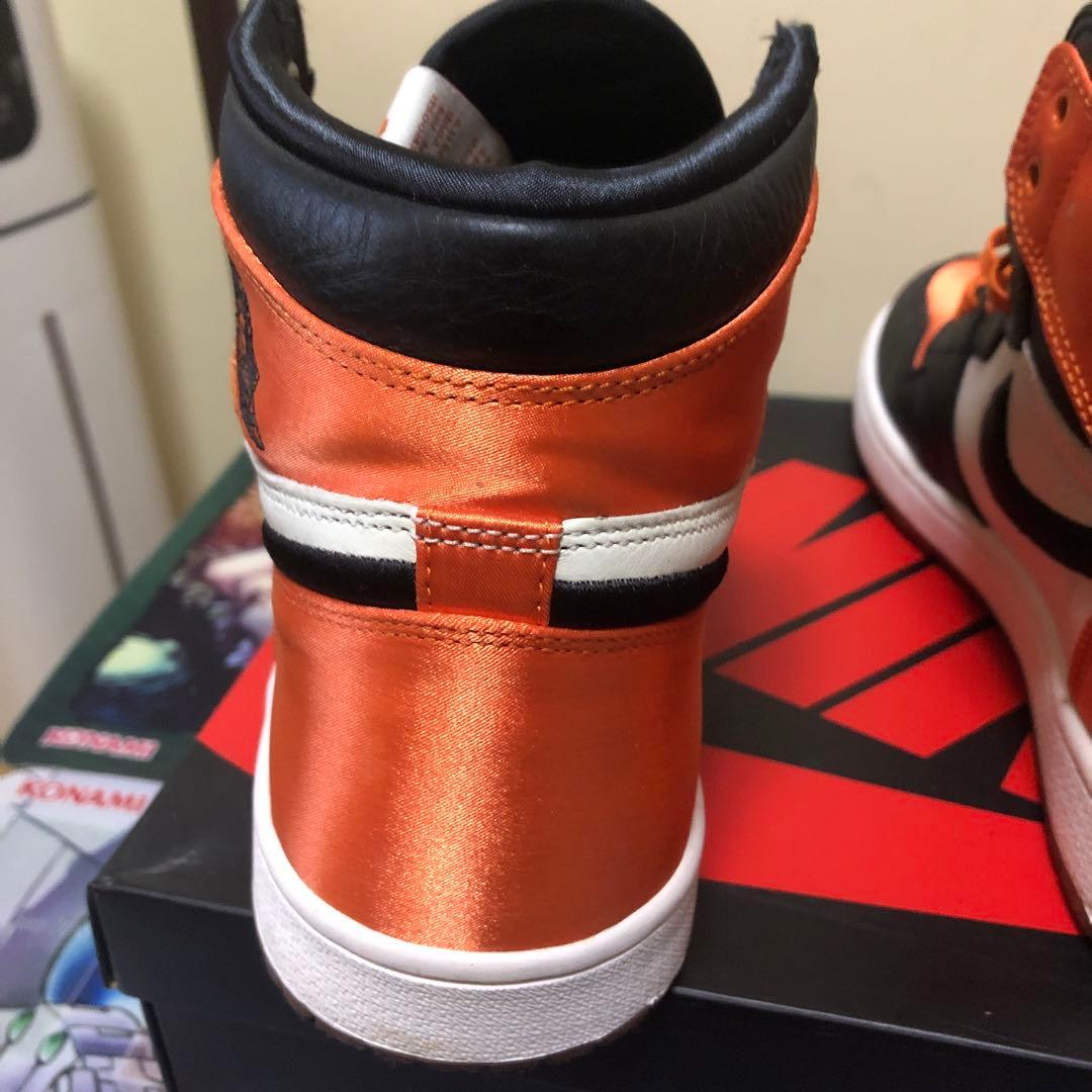 NIKE WMNS AIR JORDAN1 サテン シャッタード バックボード