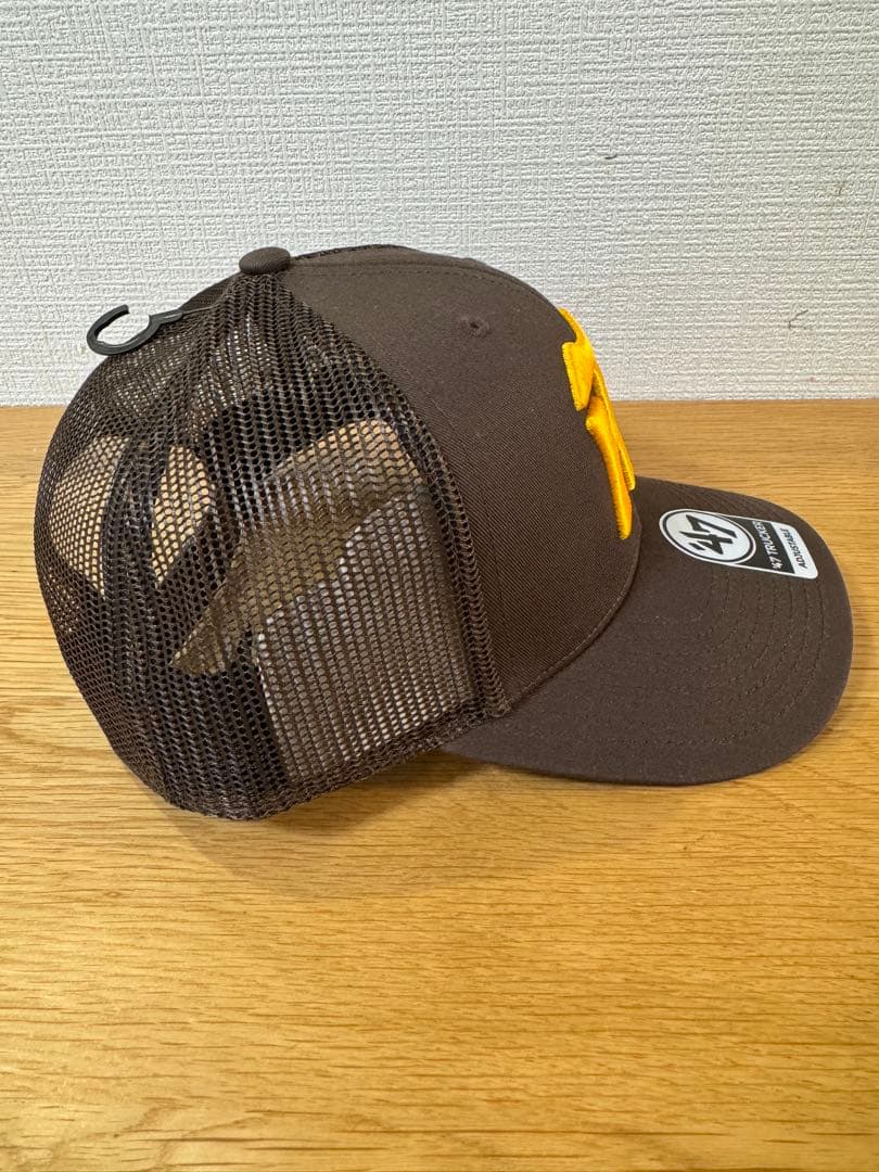 阪神タイガース Tigers '47 TRUCKER ブラウン