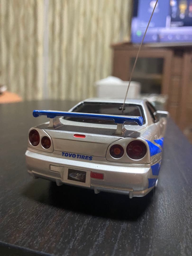 Nissan Skyline GT-R (R34) RCカー