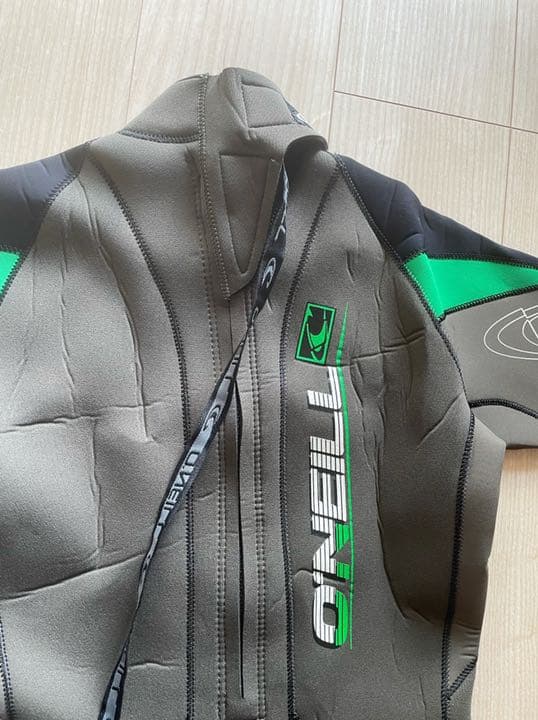 オニール　ウェットスーツ
