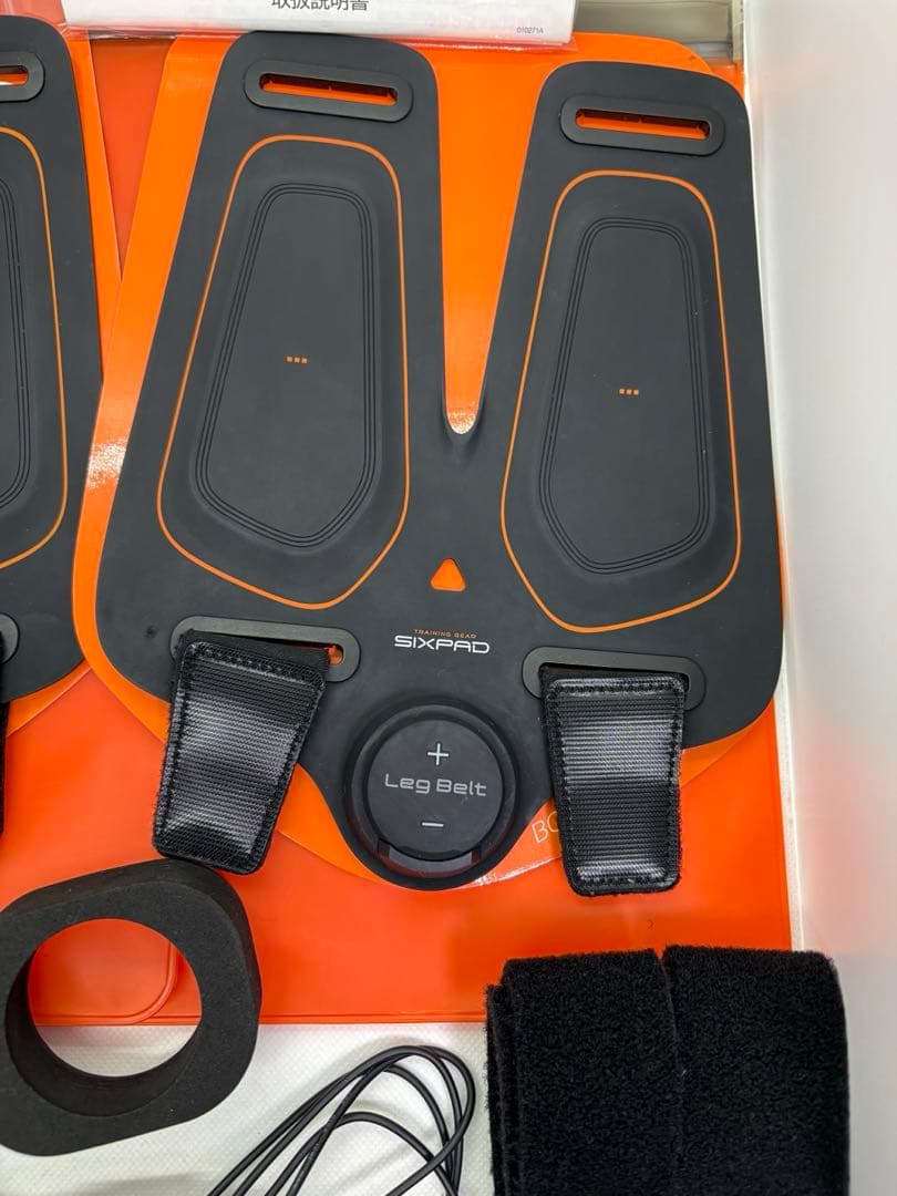 【年末感謝セール】【美品】SIXPAD レッグベルト 2個セット シックスパッド