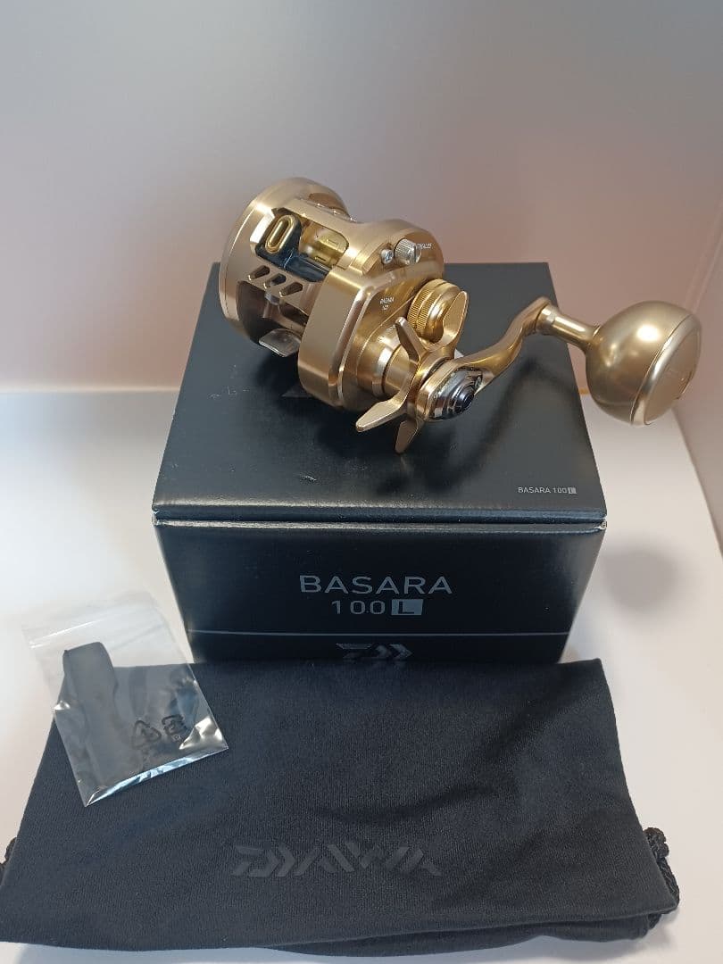 ☆値下げ☆DAIWA バサラ100L BASARA 極美品