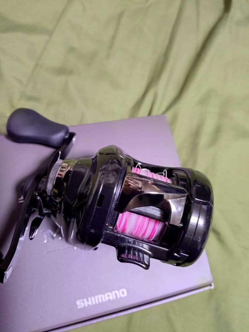 SHIMANO 23 アンタレス DCMD HG(左)