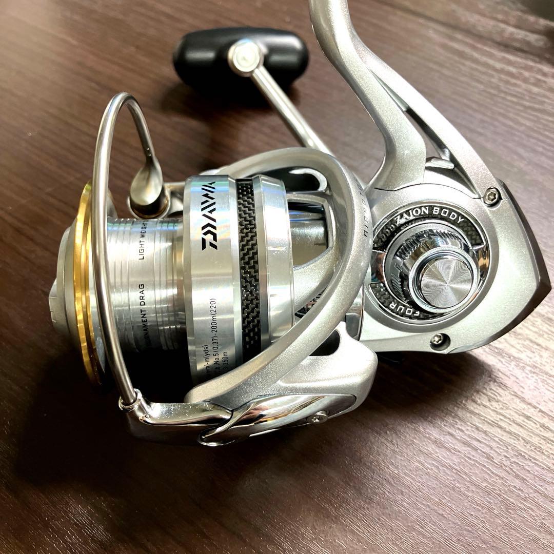 Daiwa 11カルディア 4000 新品未使用　スピニングリール　ダイワ