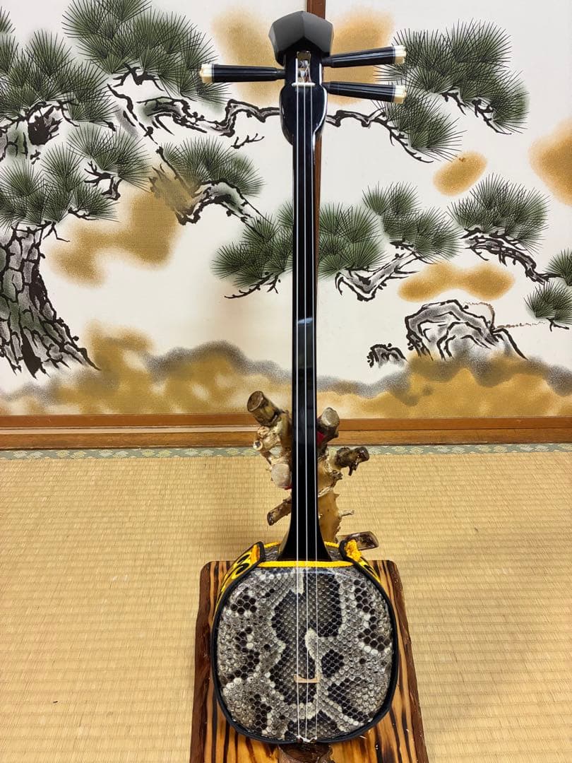 沖縄三線！貴重！知念大工型！本張り【一枚張り】付属品付き！
