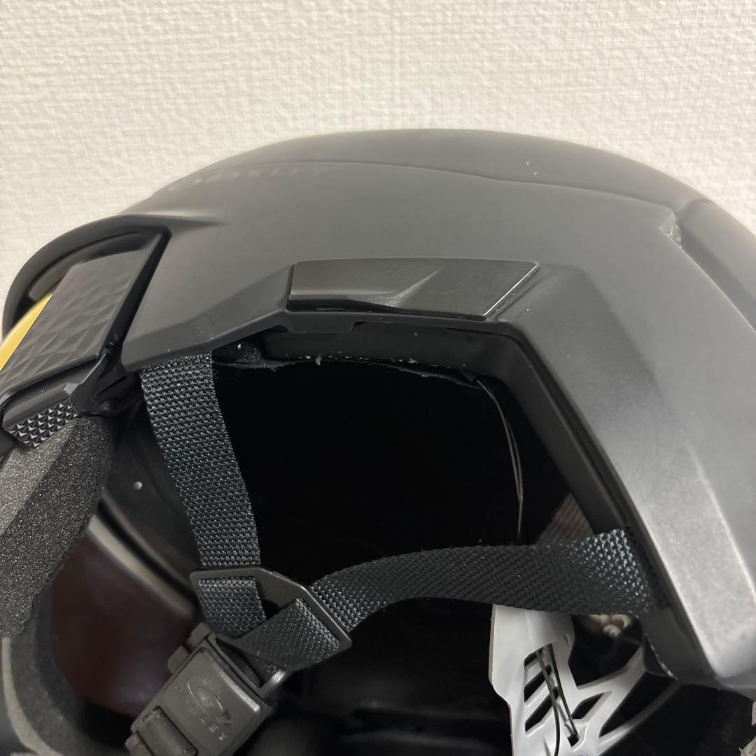 OAKLEY　MOD7　オークリー　スノーボード ヘルメット　スキー