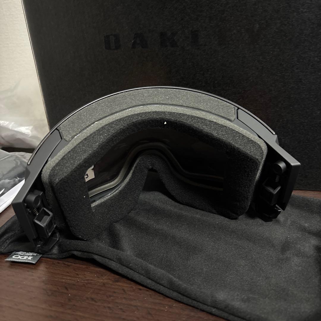 OAKLEY　MOD7　オークリー　スノーボード ヘルメット　スキー