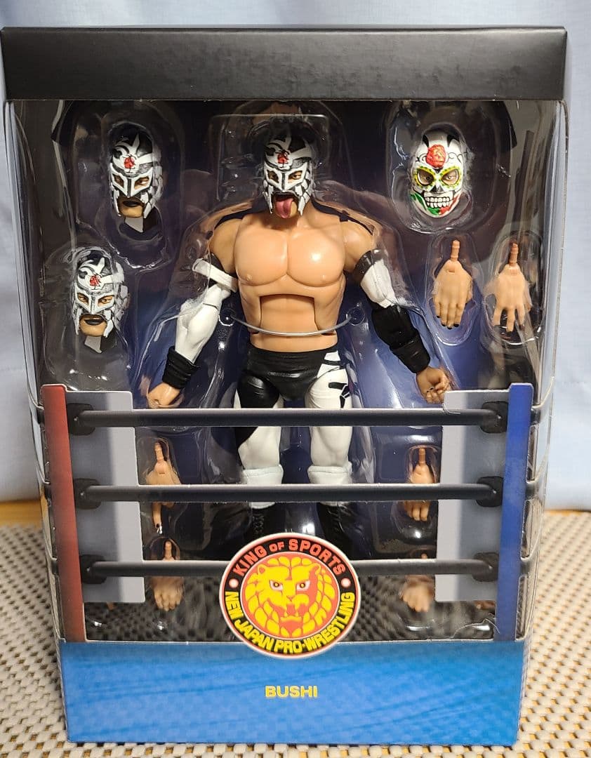 新日本プロレス SUPER7 アクションフィギュア BUSHI