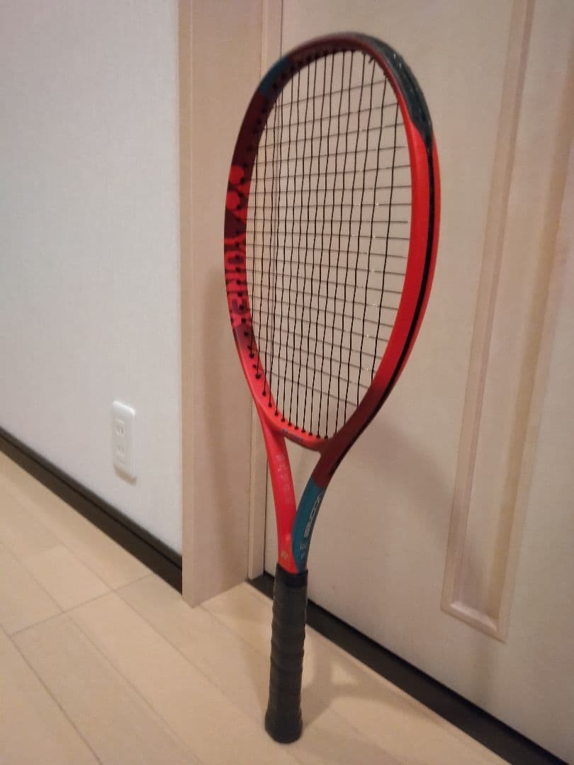 極美品！YONEX VCORE 100 硬式用テニスラケット ヨネックス