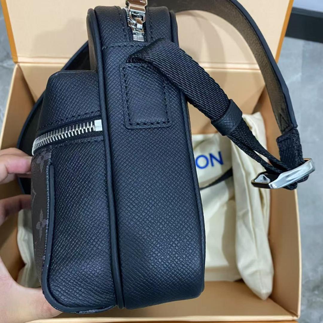 アウトドアメッセンジャーPM M30233 斜め掛けシ