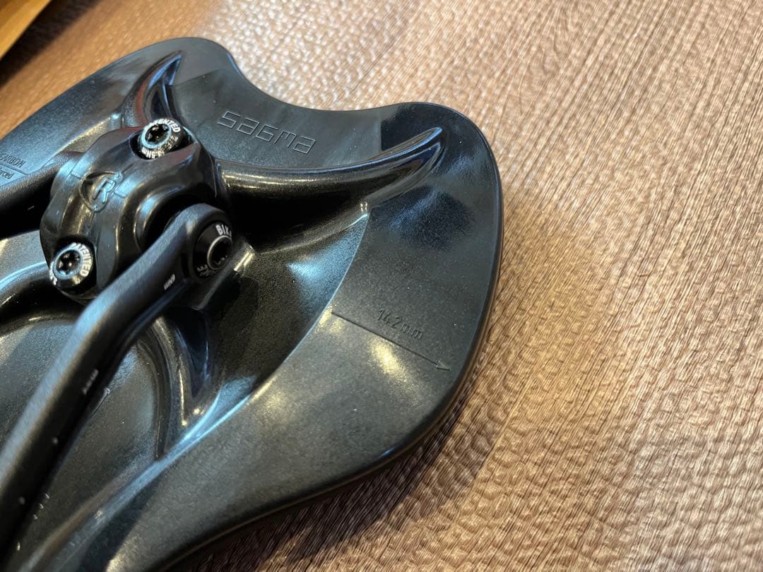 BIKE YOKE バイクヨーク SAGMA アルミレール サドル　未使用