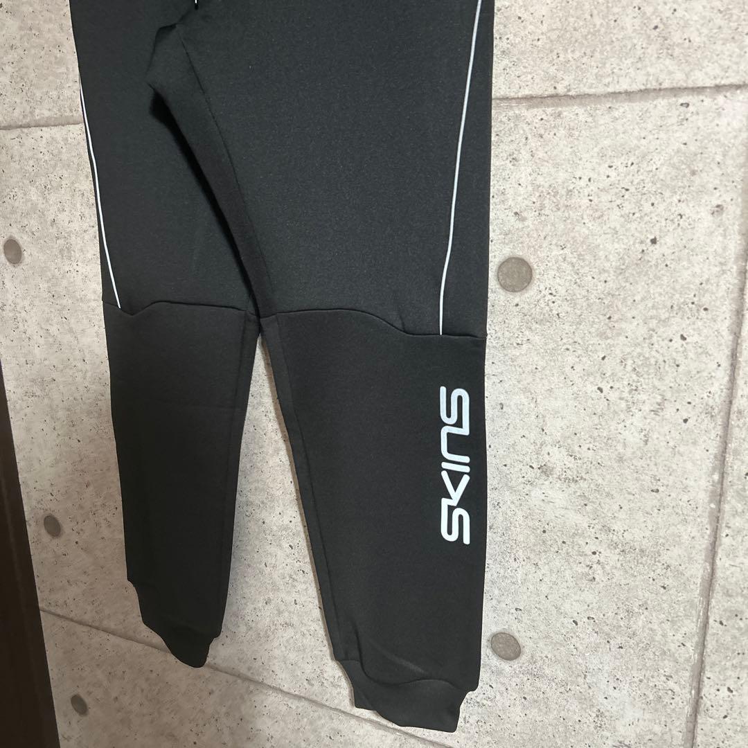 SKINS スキンズ ジャージ セットアップ 新品未使用 タグ付き