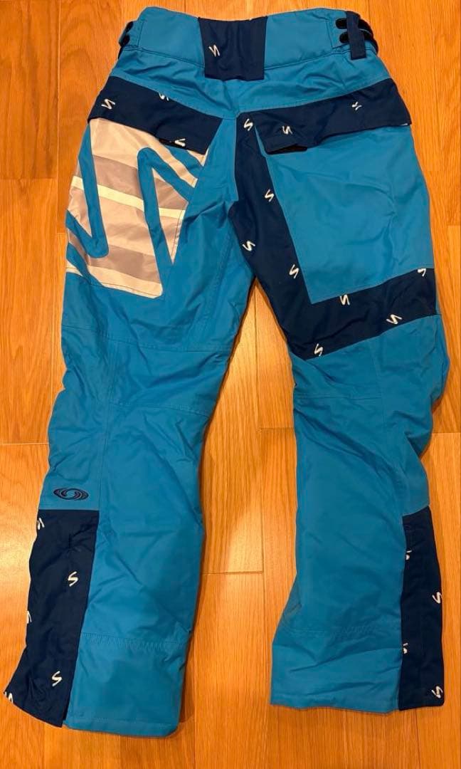 SALOMONスキーウェア上下セット