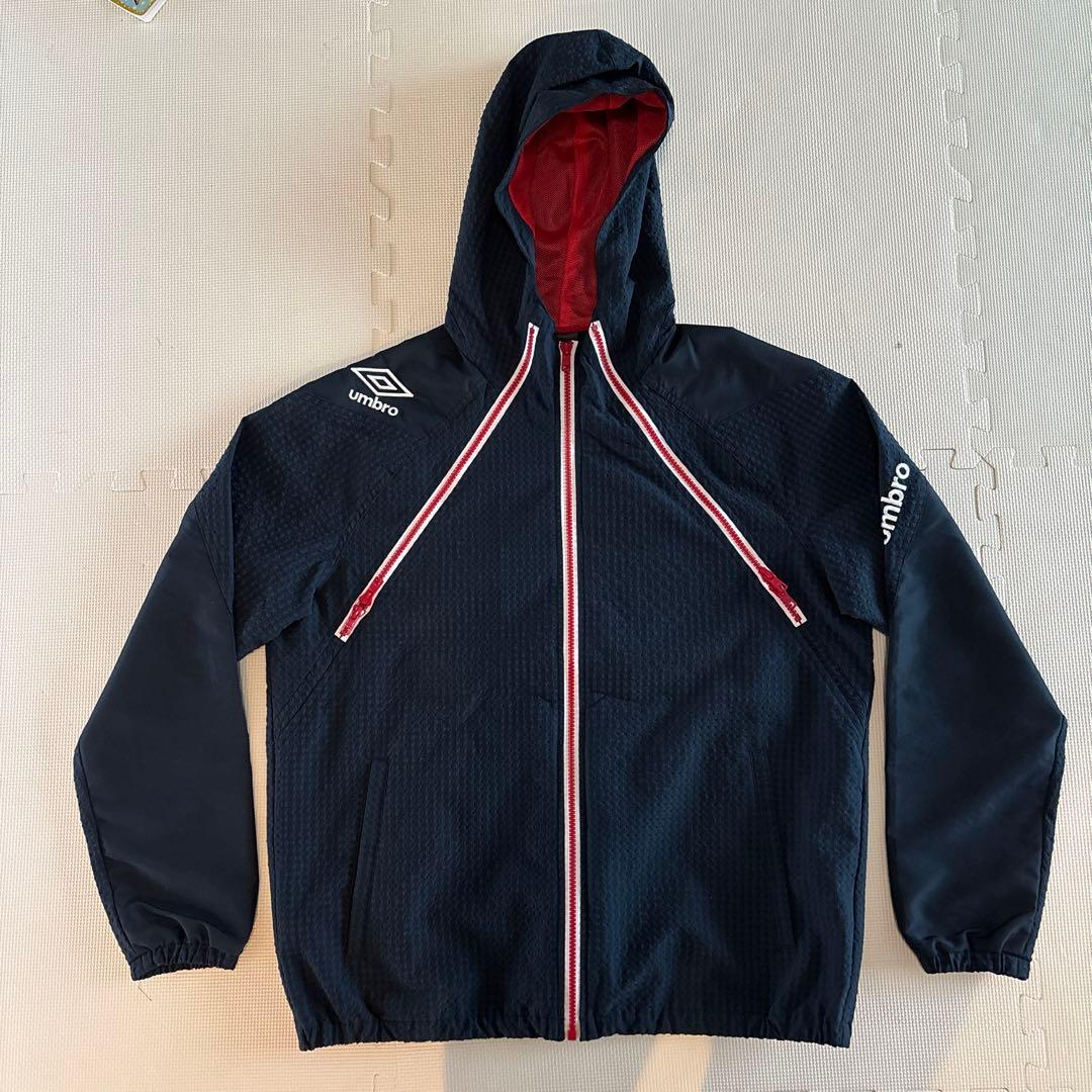 umbro フード付きジャケットとパンツセット