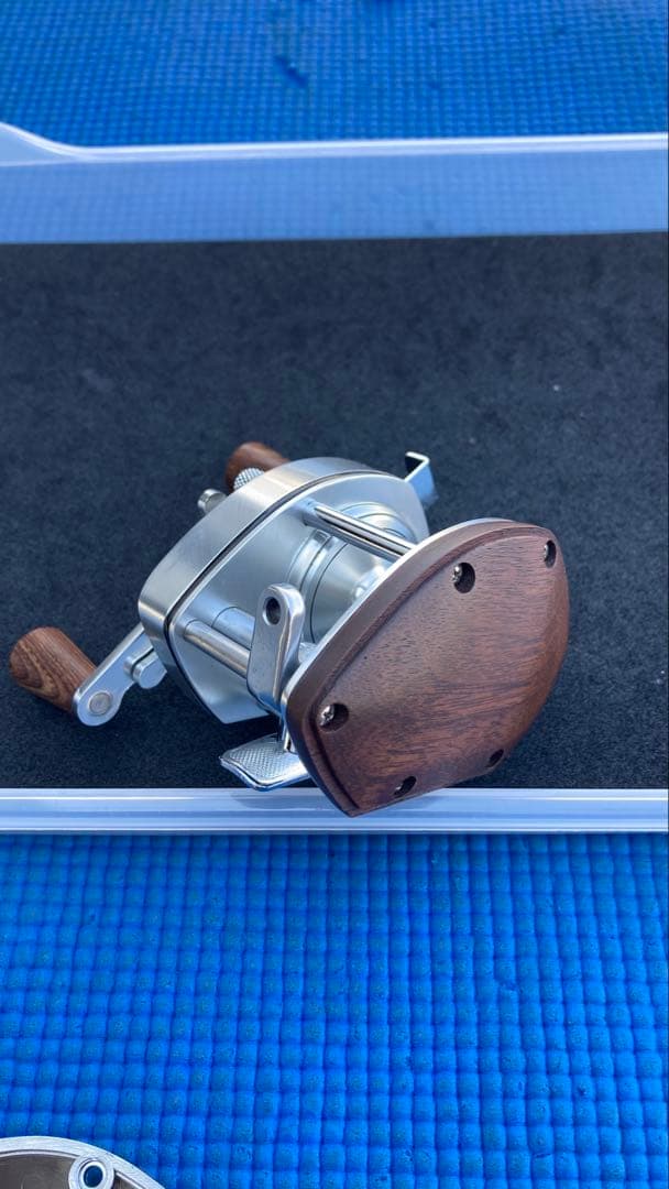 シマノ　Shimano Bantam100 バンタム100 ウッドカバー