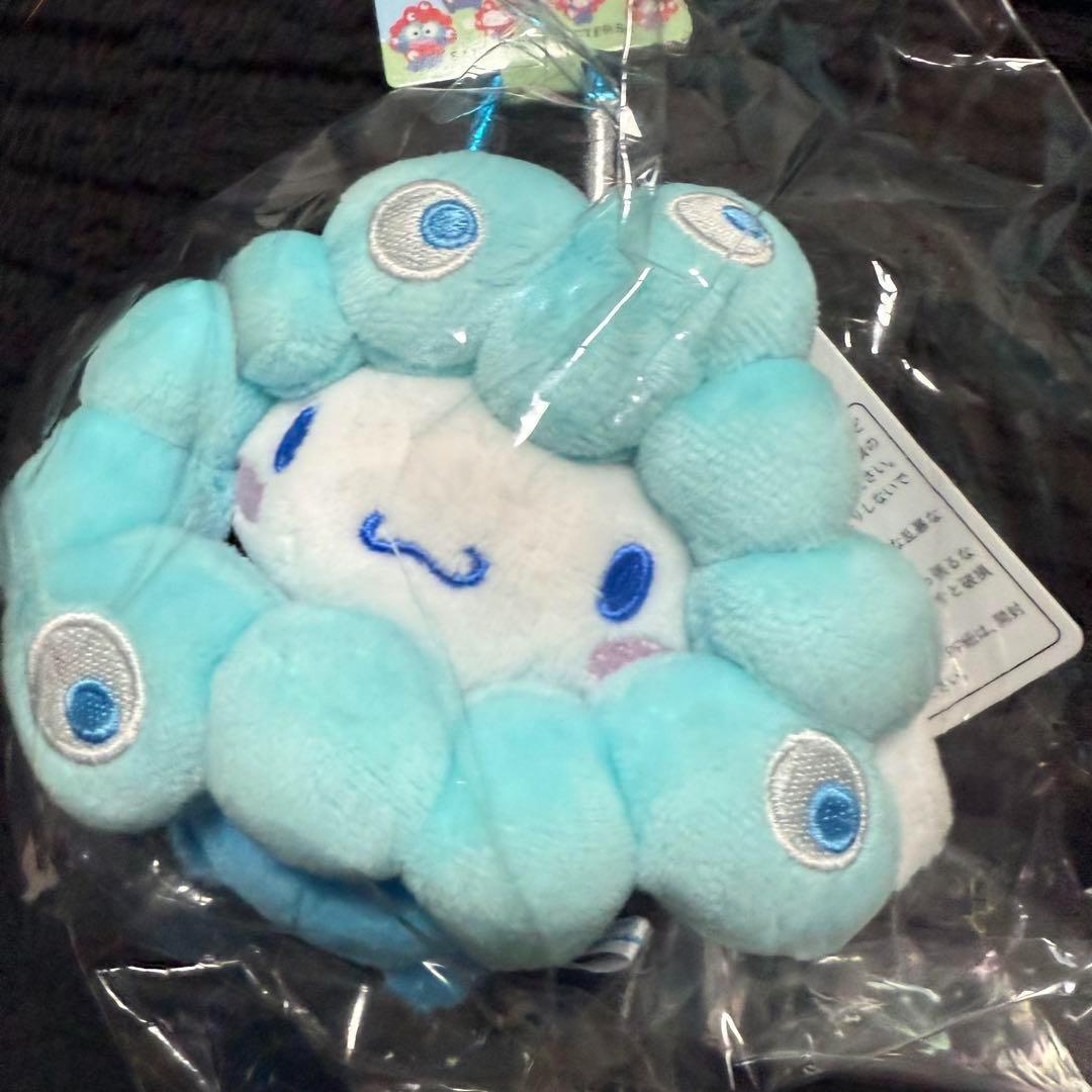 新品 レア 完売品 万博 サンリオ ミャクミャク シナモンロール カラビナ