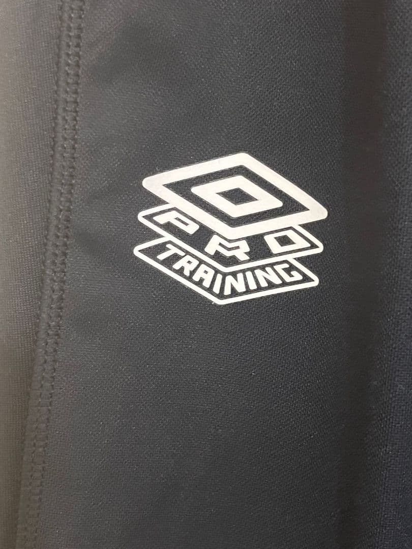 UMBRO【新品タグ付き】ラグビーイングランド代表ドリルパンツ黒　海外Sサイズ