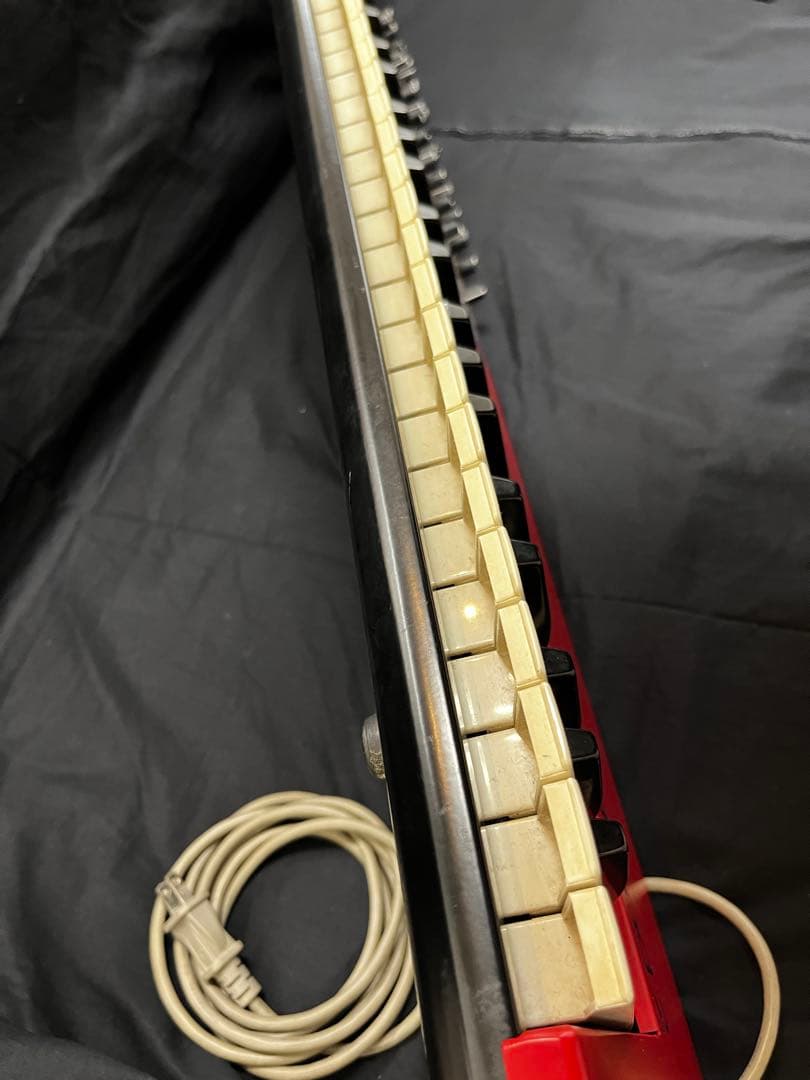Clavia NORD LEAD2 電源入らず