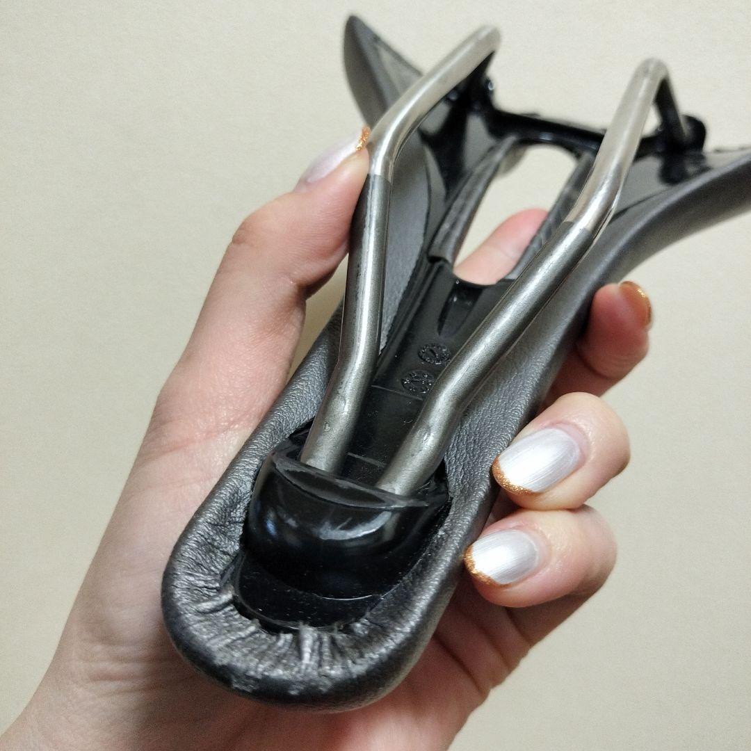 SPECIALIZED　OURA サドル　155mm