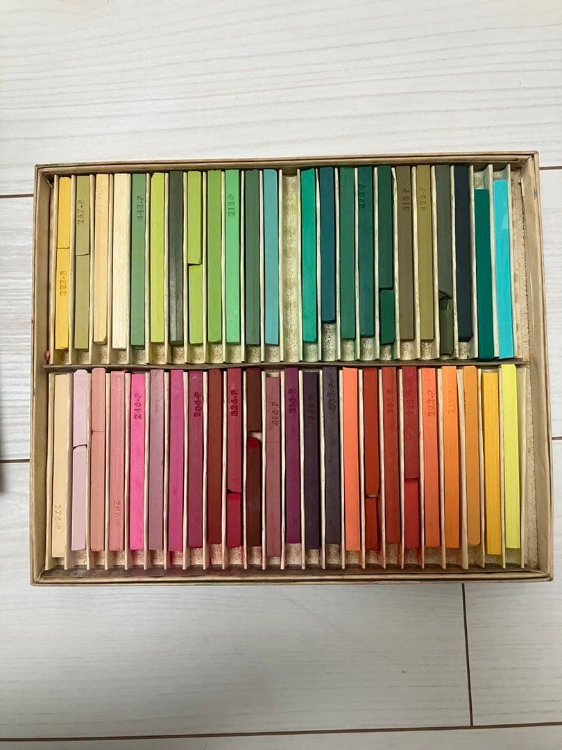 Nupastel カラースティック 96色セット