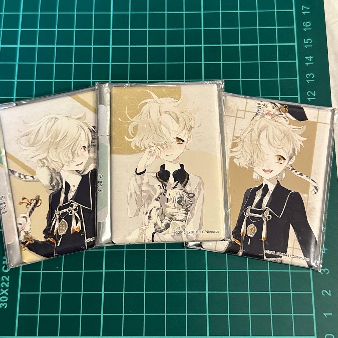 刀剣乱舞　五虎退　通常　戦闘　内番　スクエア缶バッジ　セット