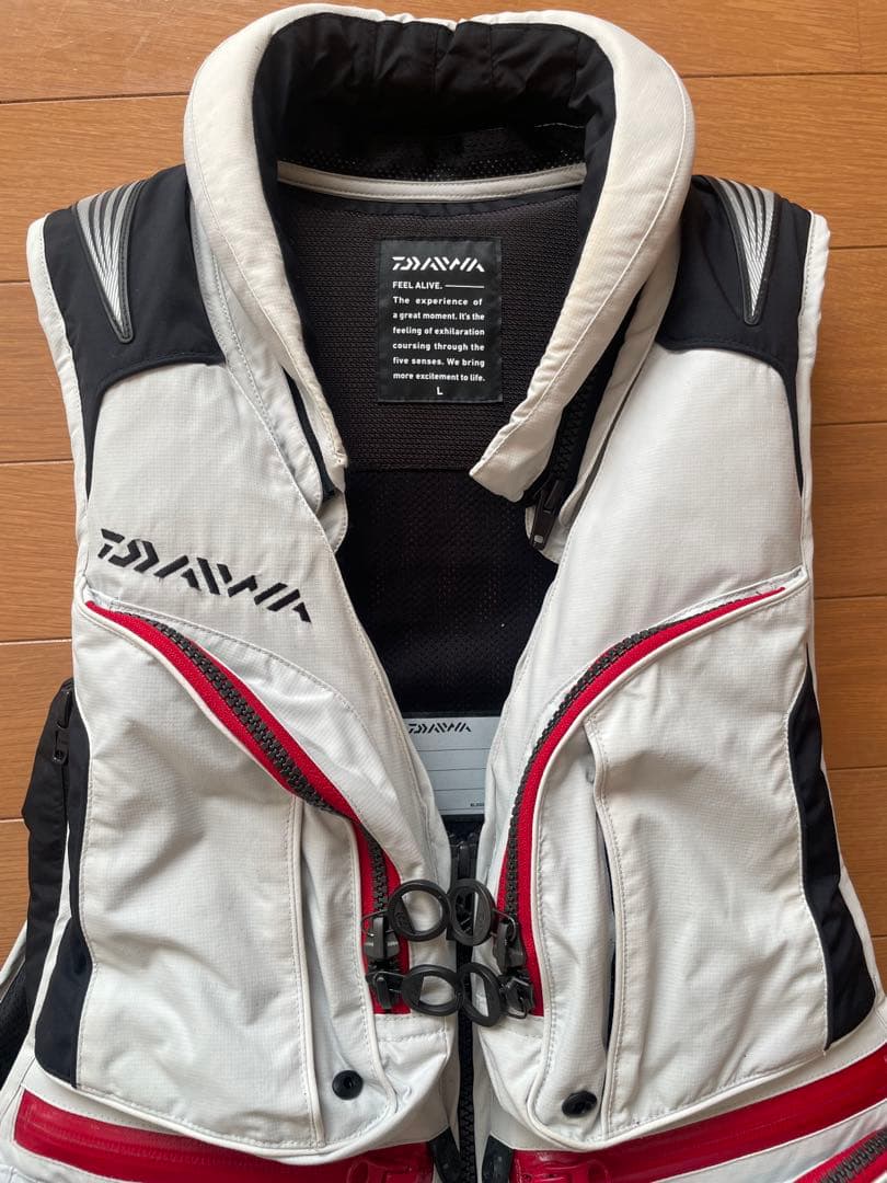 【中古美品】ダイワ DF-3506 バリアテック 枕付きフロートベスト L