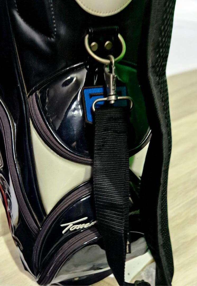 送料無料/美品 Armour　エナメル大型プロスタッフ用キャディバック