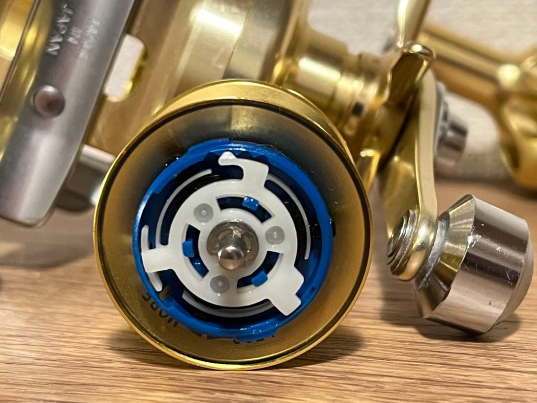 ダイワ リール ミリオネア CV-Z 100SFL＋替えスプール付き