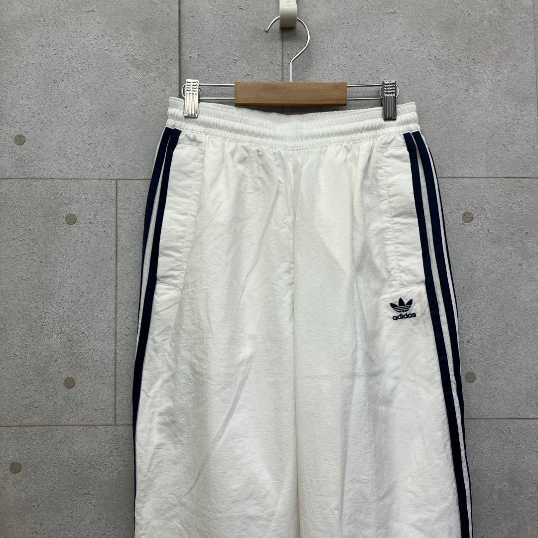 adidas アディダス トラックパンツ ドローコード付き ホワイト