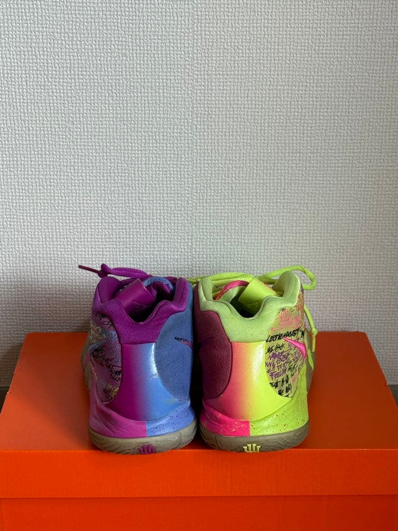 NIKE カイリー4