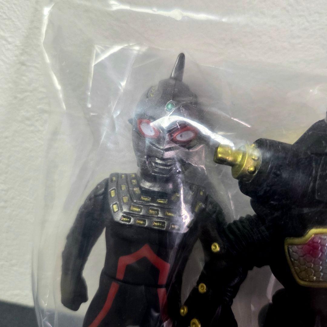 怪獣倉庫シリーズ ウルトラ セブン & キングジョー BEAMS限定ブラック