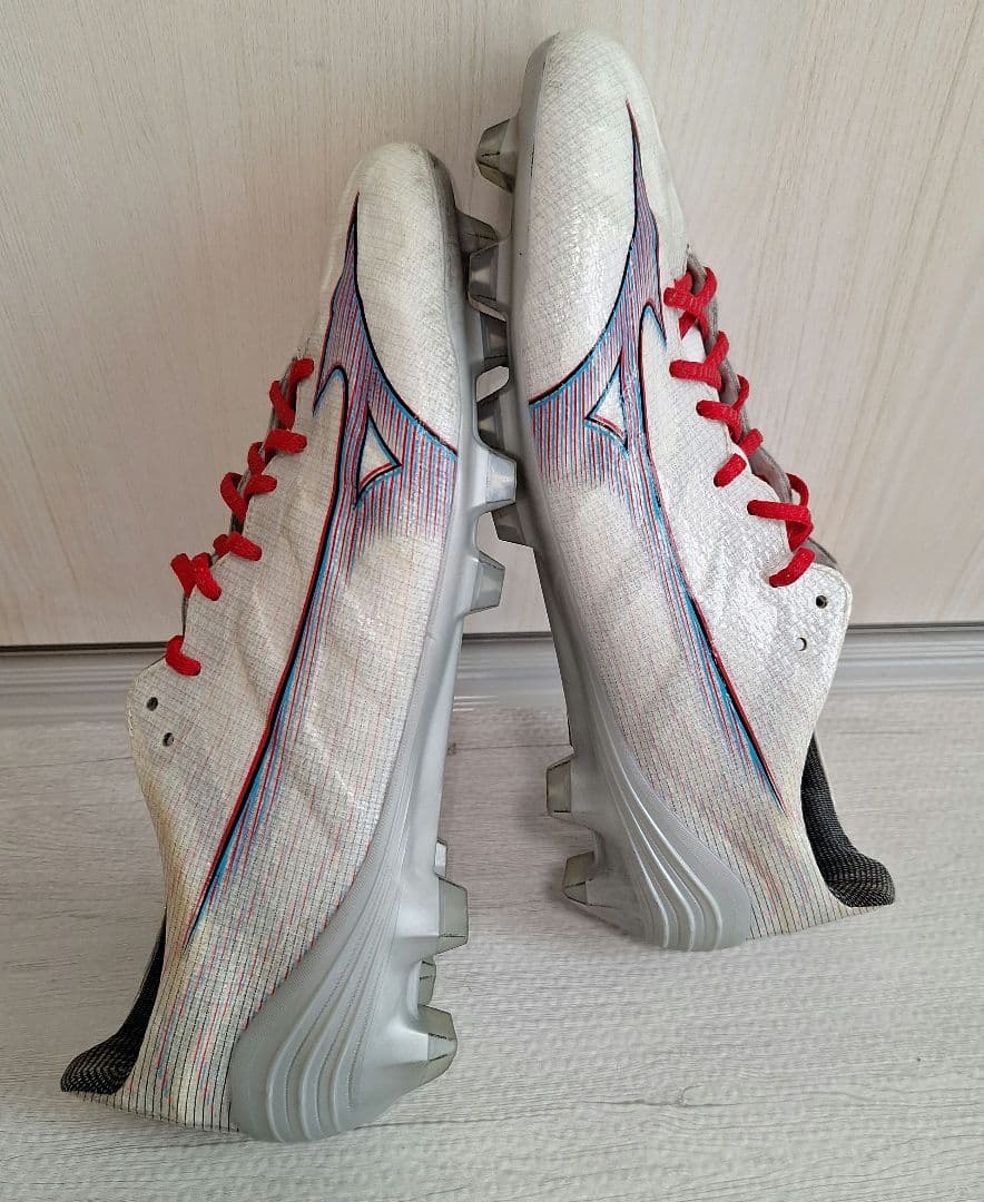 美品☆ミズノアルファ Pro ホワイト サッカーシューズ 25㎝