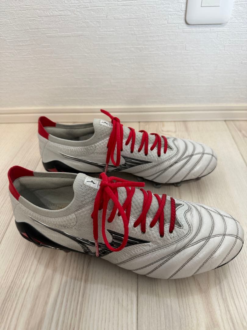 極美品 Mizuno モレリアネオ4β JAPAN ホワイト/レッド 25.5