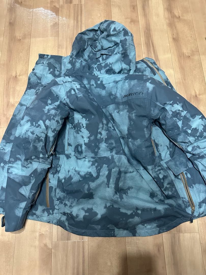 BURTON スノーボードウェア　セットアップ　ブリーチ　カモフラ　上S 下L