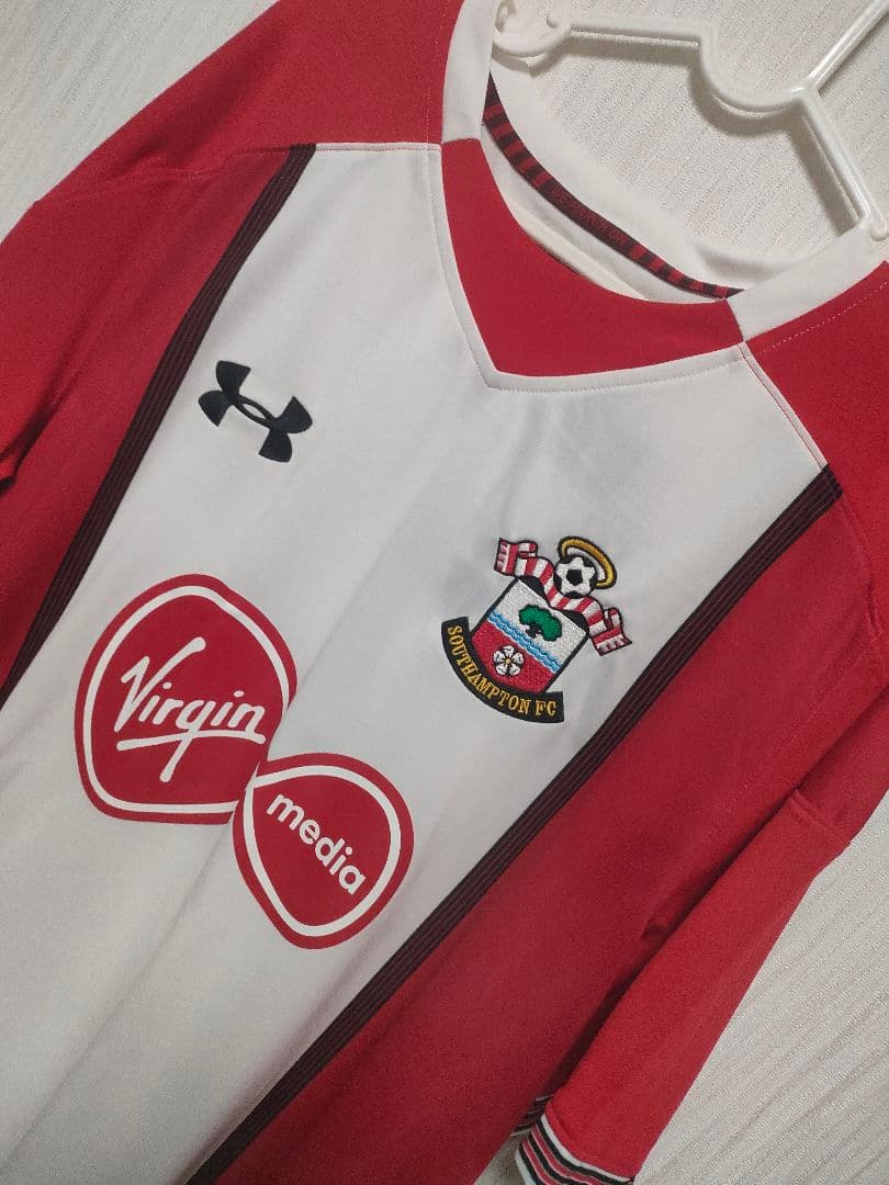 サウサンプトンFC 2016-2017 ホームユニフォーム
