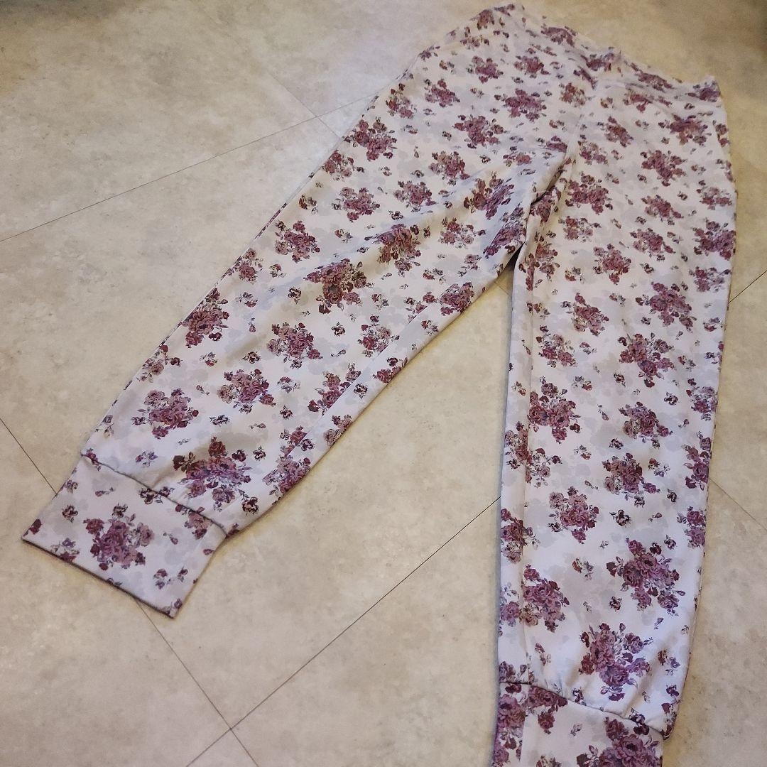 axes femme 花柄ヨガウェアセット　２セット