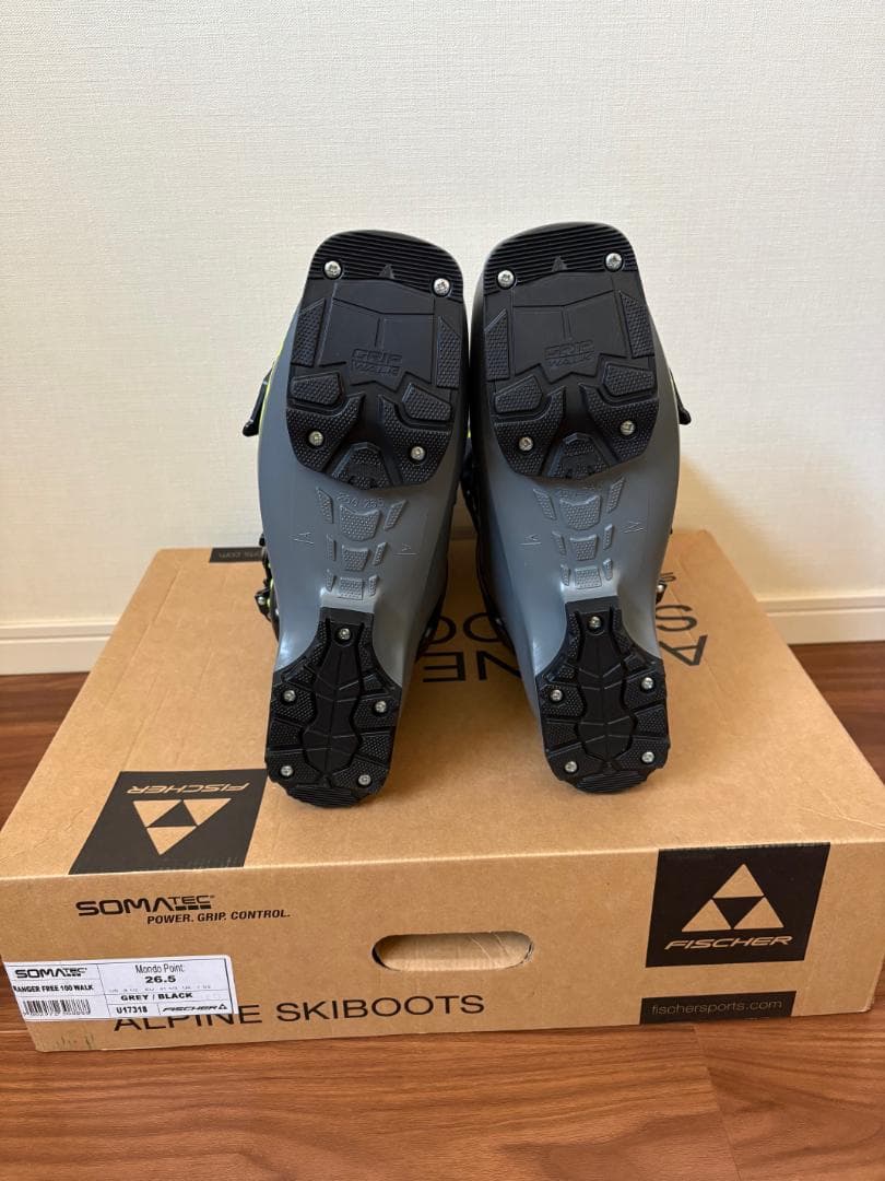 【極美品】FISCHER SOMATEC 100 U17318 アルペンスキー