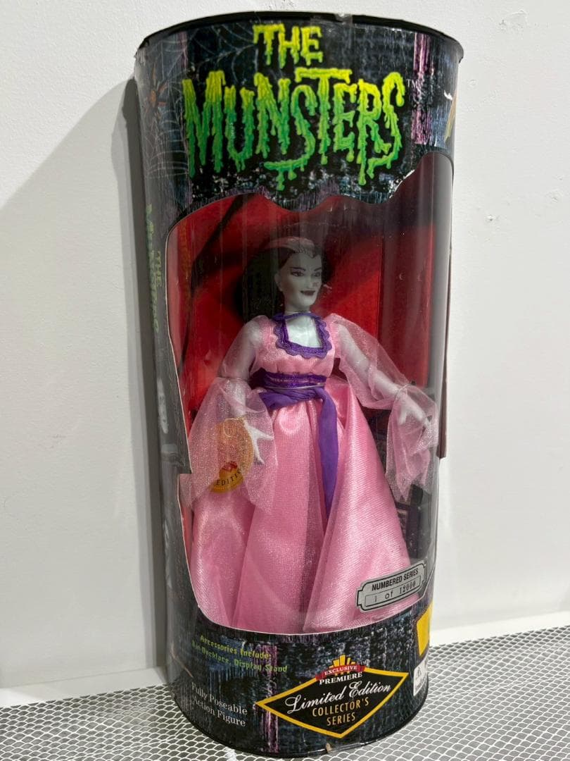 SF・ファンタジー・ホラー The Munsters Frankenstein Lily Munster