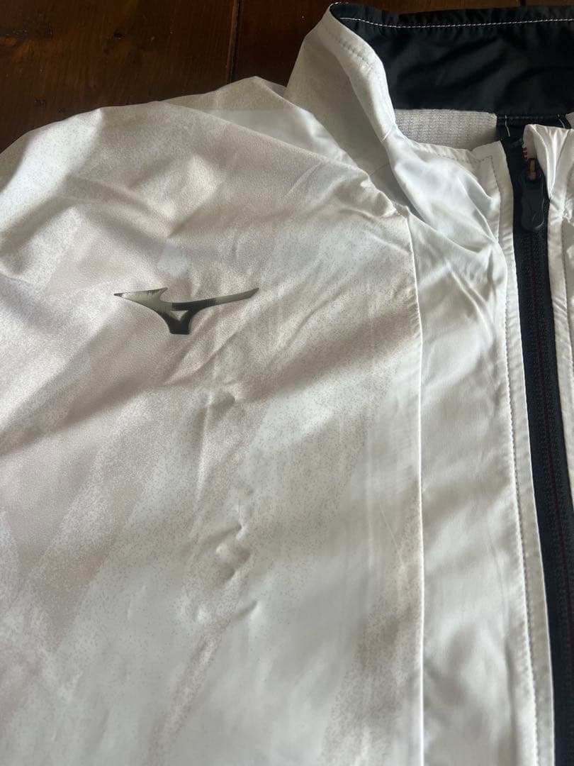 美品　MIZUNO ウォームアップ　ユニLサイズ　　32MEA541