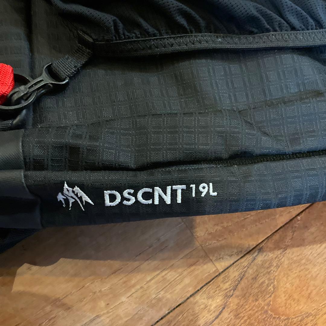 JONES DSCNT 19L ブラック バッグ