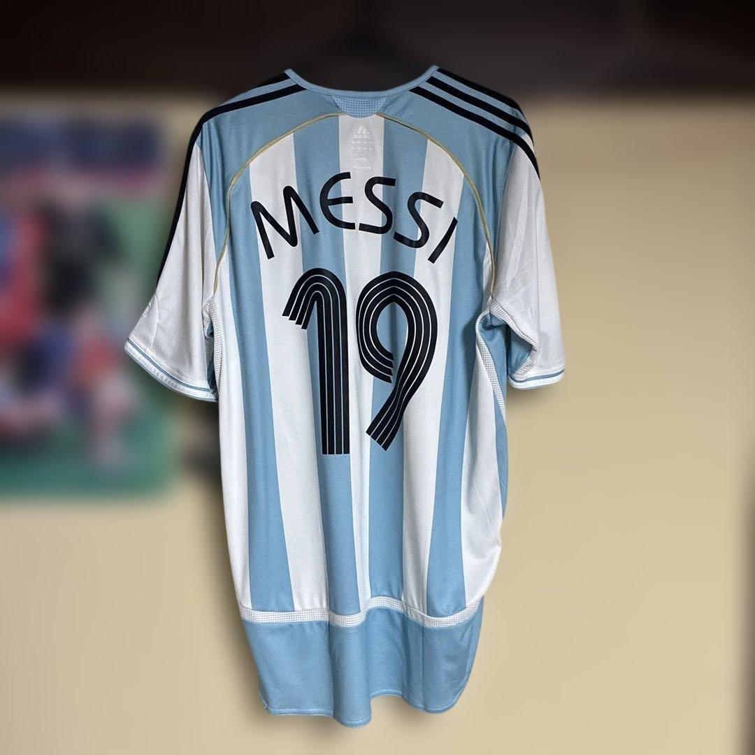 アルゼンチン代表 サッカーシャツ 19番 adidas タグ付き　未使用