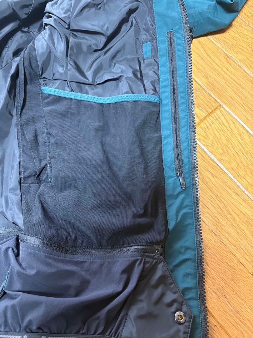Burton [ak] GORE-TEX フード付きジャケット XXS