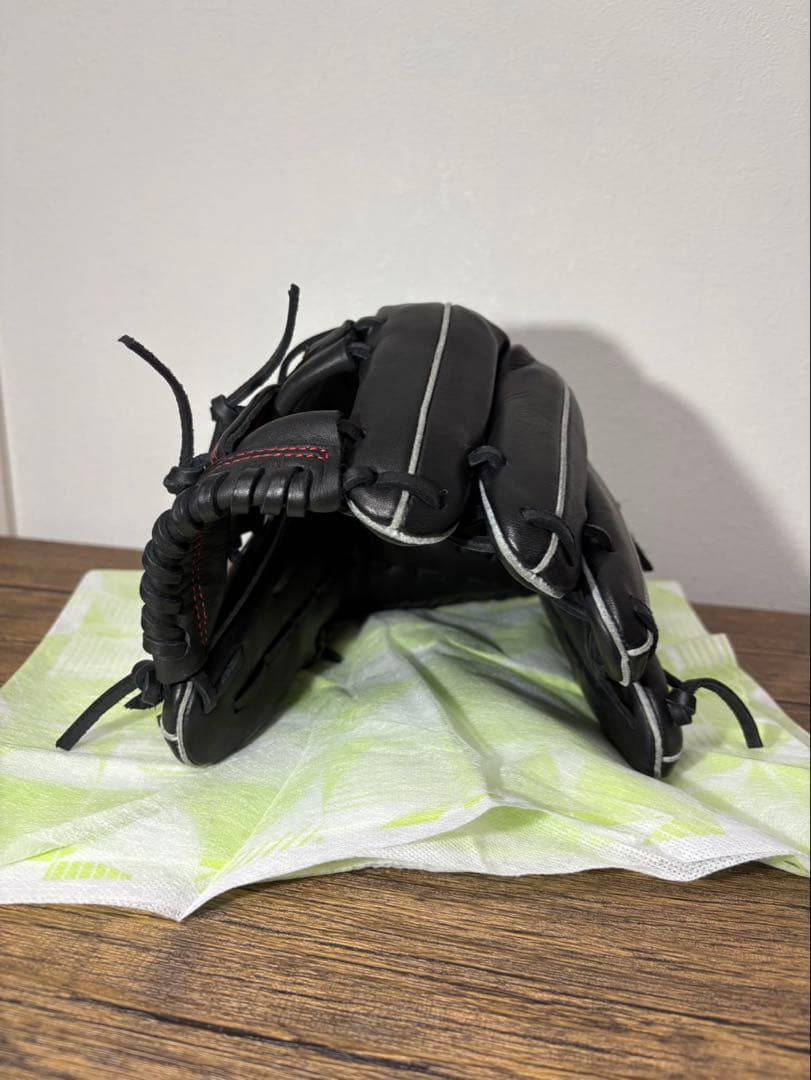 Mizuno 軟式グローブ ブラック/レッド　湯もみ型付け済み！即戦力