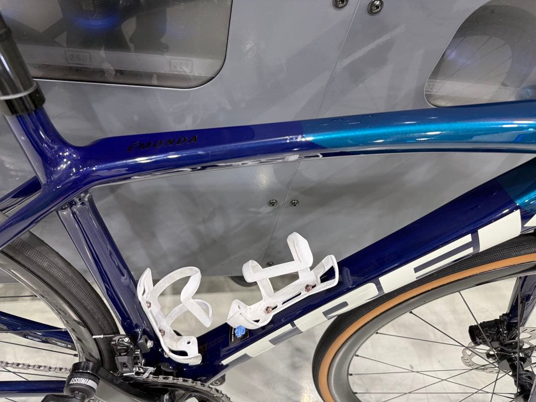 自転車本体 TREK Emonda SL5/Aeolus RSL37/Assioma duo